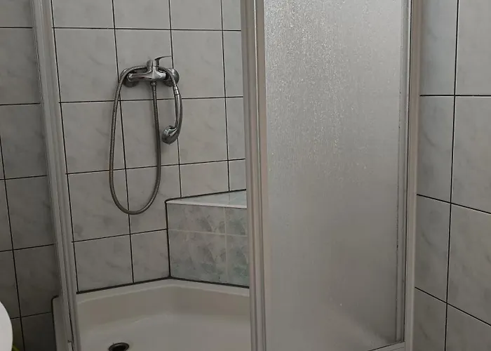 U Izy I Romana Pensión